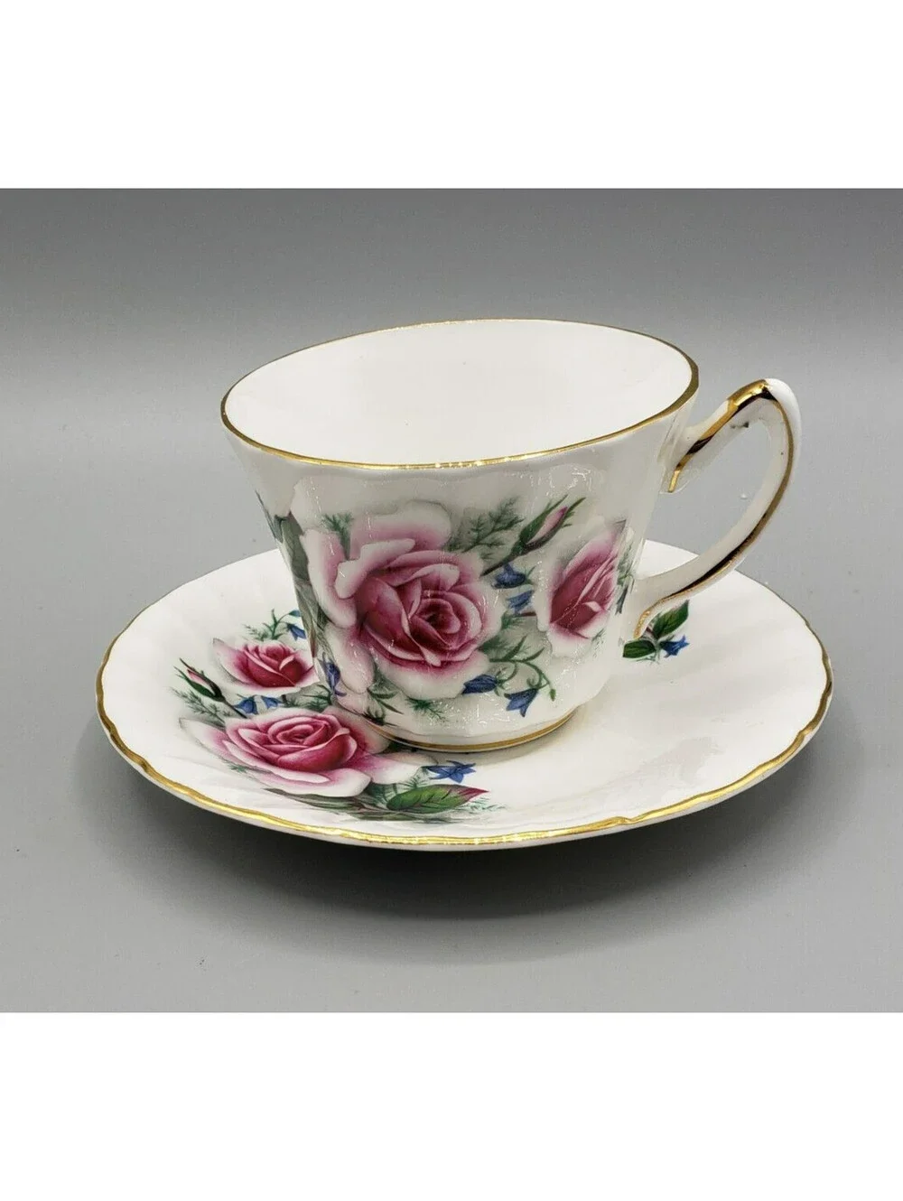 Royal Sutherland Teacup & Saucer Pink Tea Rose Fine Bone China England Gold Trim